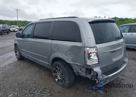 2015 Chrysler Town & Country Touring z USA, uszkodzony, nr VIN 2C4RC1BG7FRW77334